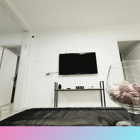 נוף לאגם הכנרת היפה והמרגיע Apartman Tiberias Kültér fotó
