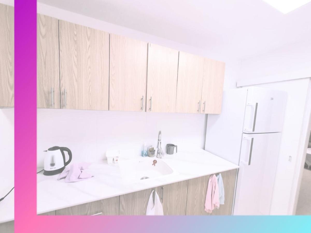 נוף לאגם הכנרת היפה והמרגיע Apartman Tiberias Kültér fotó